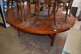 *Circular Banqueting Table