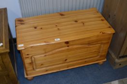 Pine Blanket Storage Box