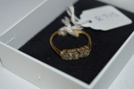 1920s 18cT Gold Ring set with Stones - 2.6g