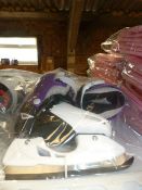 *Pair of Ice Skates Size: 1-3.5