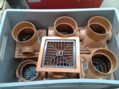 * 12x Drainage sinks