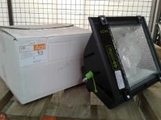 * 4 x AC44300 70w Floodlight
