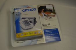 *OMRON M10IT UPPER ARM BLOOD PRESSURE METER