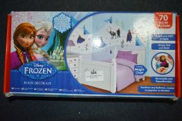 *Disney Frozen Room Decor Kit