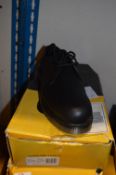 *Pair of Black Leather Safety Shoes Size: 7
