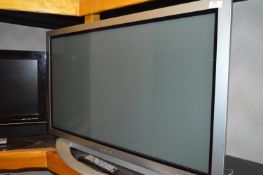 *Samsung PS42V4S Flatscreen TV