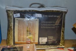 Pair of Velvet Jacquard Curtains (Gold) 90x90