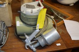 Sprayit Piston Compressor with Spray Gun