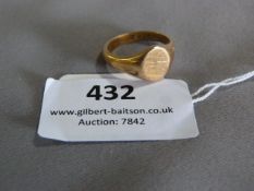 18cT Gold Ring Approx 7.2g