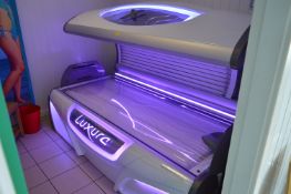 *Luxura 42-Slip Horizontal Tanning Bed - 731 Hours of use