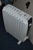 *Delonghi Dragon 4S Oil Filled Radiator with Digital Display