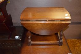 Oak Joint Circular Drop Leaf Occasional Table