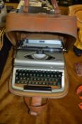 Royal Vintage Typewriter in Carry Case