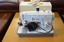 Singer 413 Electric Sewing Machine