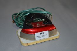 Clem Travelling Iron