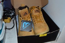 *Two Rigger Boots; Right Foot Size: 46, Left Foot Size: 44