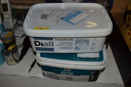 *Tub of Smooth Wall Plaster and Tile Renovator
