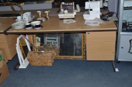 Light Oak Effect Single Pedestal Office Desk