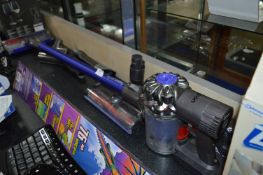 *Dyson V6 Fluffy Vacuum