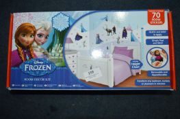 *Disney Frozen Room Decor Kit