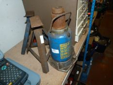 Madix Hydraulic 12 Tonne Jack and a Pair of Axle S