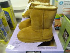 *Kids Shearling Boots (Chestnut Brown) Size: 11