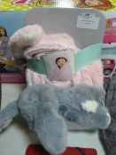 *Hooded Blanket & Plush