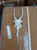 Box Containing 15 Cast Iron Deer Hooks