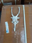 Box Containing 15 Cast Iron Deer Hooks