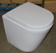 1 x Contemporary Back to Wall Toilet Pan With Soft Close Seat - Unused Stock - CL190 - Ref BOLT046 -