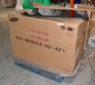 1 x Pallet of Assorted LED Screens for Spares/Repairs - Ref: DSY0100 - CL007 - Location: Altrincham