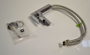 1 x VP Waterfall Basin Mixer Round Spout - 71119098100 - Ref: DSY176 - CL190 - Location: Altrincham