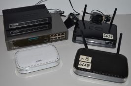 1 x Assorted Collection of Network Routers / Switches - Netgar, TP Link, D-Link - 6 Items Included P