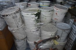Approx. 34 x 20 Litre Assorted Tins of Paint inc. Roof & Tile, External Masonry + More - Ref: