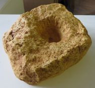 1 x Plague Stone HI00154 - Boxed - Dimensions: 27 x 25 x 13 cm - Ref: DRT0115 - CL185 - Location: