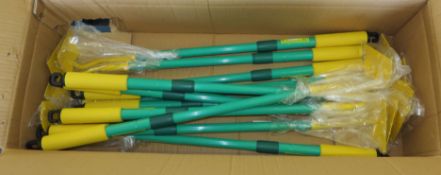 12 x Educational Infant Telescopic Hoes - New - CL185 - Ref: DRT0655 - Location: Stoke ST3Deta