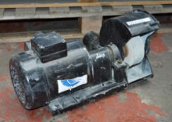 1 x Industrial Bench Grinder - CL185 - Ref: DSY0195 - Location: Stoke-on-Trent ST3