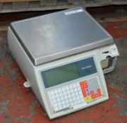 1 x Avery Berkel M100 Scales - CL185 - Ref: DSY0199 - Location: Stoke-on-Trent ST3 Taken from a