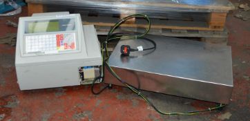 1 x Avery Berkel M601 Scales - CL185 - Ref: DSY0194 - Location: Stoke-on-Trent ST3Taken from a