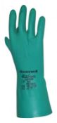 30 x Pairs of Nitriguard Plus Nitrile Chemical Resistant Gloves 33cm Size 7 - CL185 - Ref: NO/LA132G