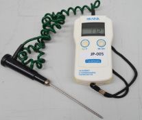 1 x Hanna HI 935007 K-Thermocouple Thermometer - CL011 - Ref JP005 - Location: Altrincham WA14 - RRP