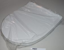 1 x Compact Round UF Slimline Soft Close Toilet Seat - Unused Stock - Ref PV057 - Location:
