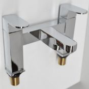 1 x Pembroke Bath Mixer - Ref: MBI024 - CL190 - Unused Boxed Stock - Location: Altrincham WA14