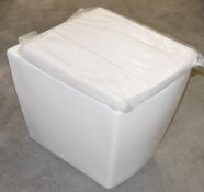 1 x Montreal BTW Contemporary Square Toilet Pan With Soft Close Seat - Ref: GMJ012 - Unused