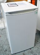 1 x Holmes HUCLF1 White Under Counter Fridge - Energy Class A+ - H84 x W48 x D52cms - CL400 - Ref JP