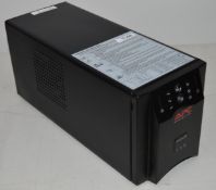 1 x APC SUA750I Smart-UPS 750 Interactive Line Tower UPS - Ref IT198 - CL189 - Location: Altrincham