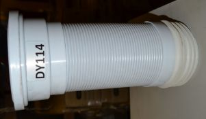 1 x Universal Flexible Waste Pipe - Ref: DY114/FWP01A - CL190 - Unused Stock - Location: Bolton BL1<