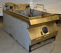 1 x Commercial Single Tank CounterTop Fryer - Ref: FJC005- CL124 - Location: Bolton BL1 - Used