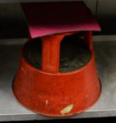 1 x Kick Stool Foot Step in Red - CL180 - Ref IC295 - Location: London EC3V Collection Details: