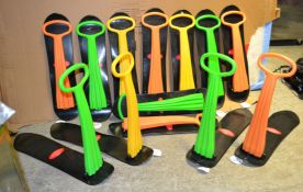 13 x White Out Kids Foldable Plastic Snow Scooters In Assorted Colours - CL262 - Location: Altrincha
